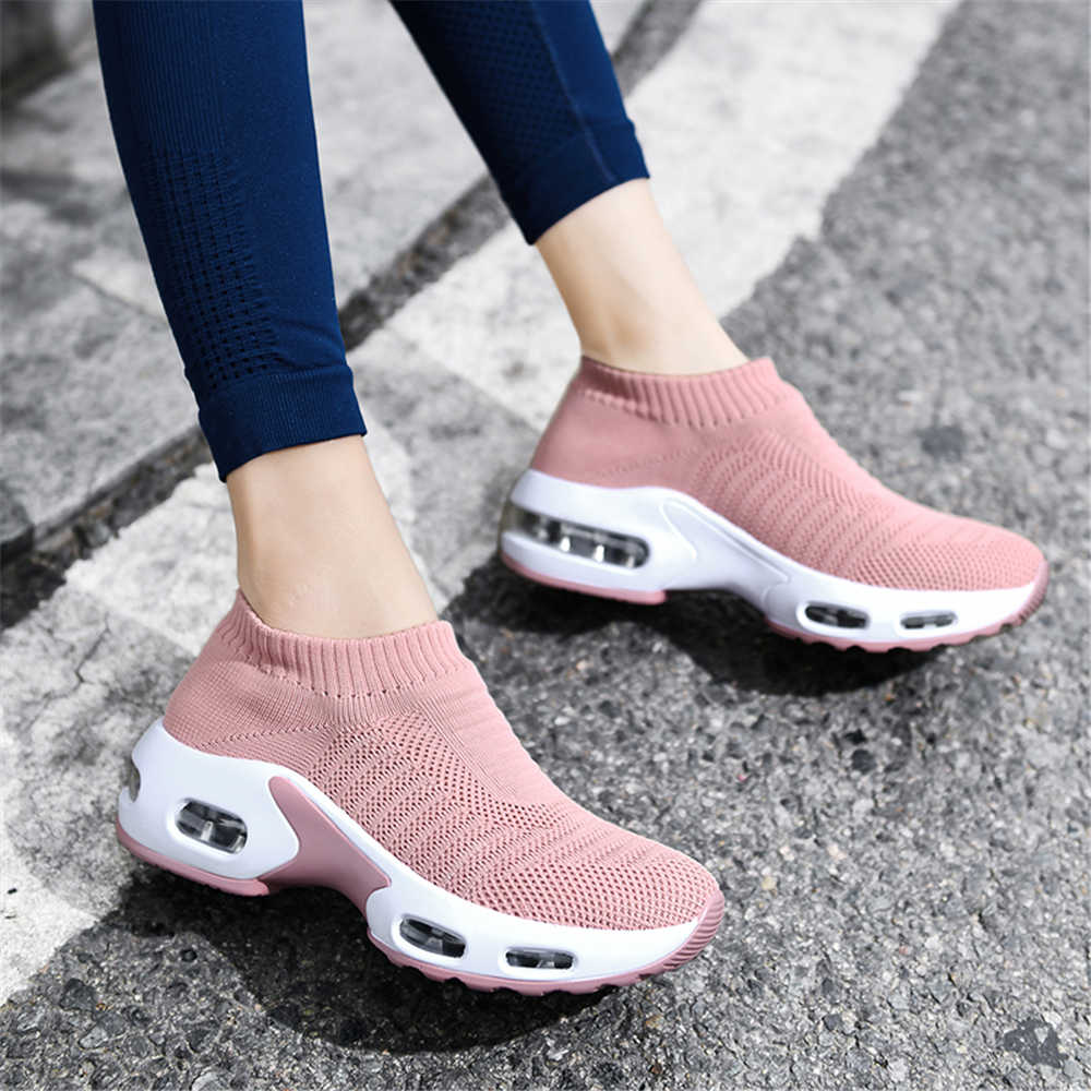 Casual Sneaker Low - Sepatu Boots Hak Tinggi Wanita Ukuran
