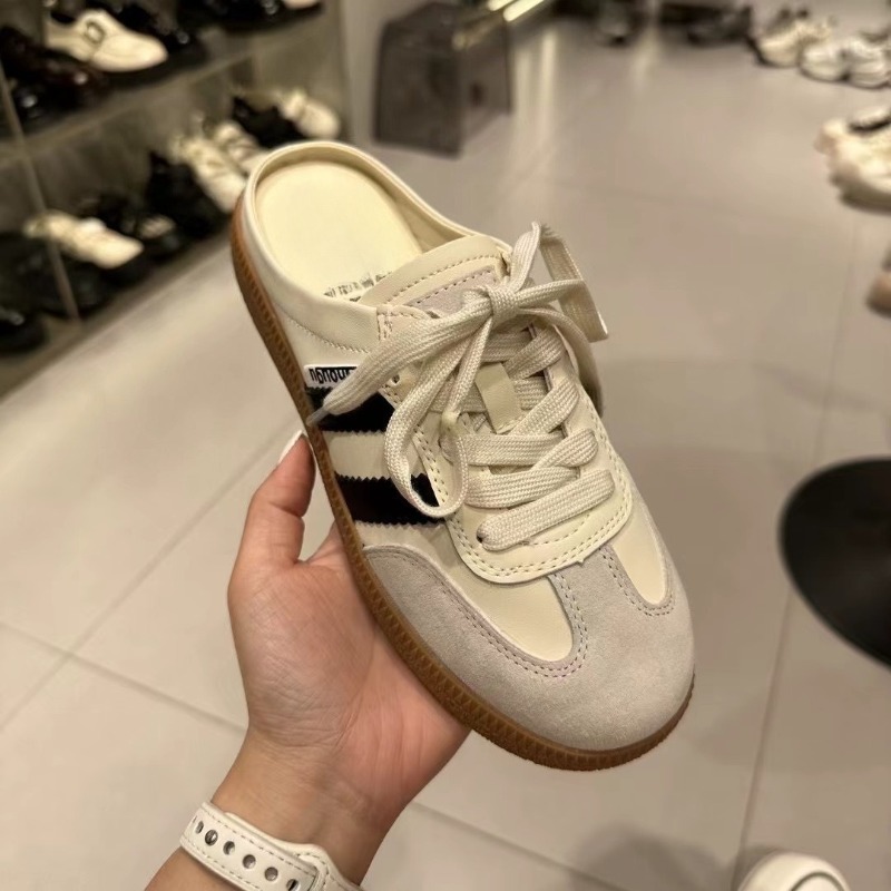 Casual Sneaker Low - Sepatu Mules Wanita Sepatu Wanita Datar